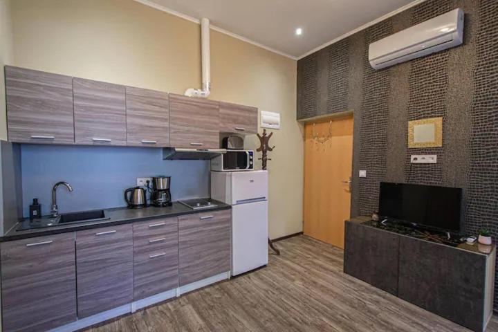 Cozy Homestay At Prague Main Station Exterior foto